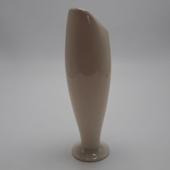 Lenox Cream Porcelain Vase With Gold Trim - Picture 3 of 8